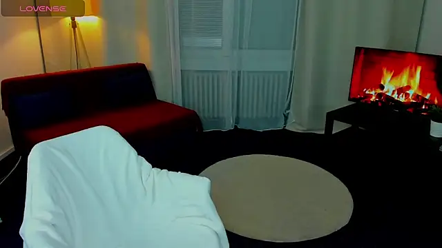 MyEllaLuvs online show from October 17, 2025, 8:21 pm