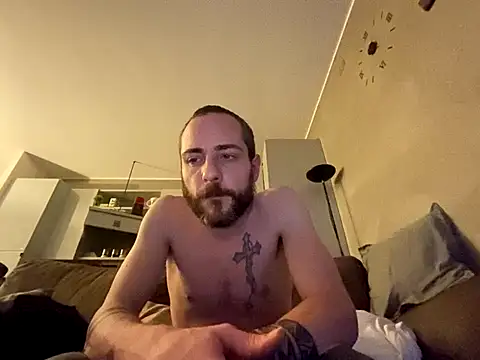 Baldassarre1990 online show from November 20, 2025, 12:22 am