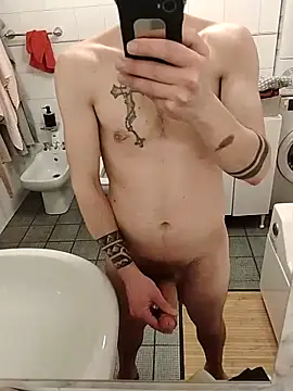 Baldassarre1990 online show from April 7, 2026, 6:54 pm