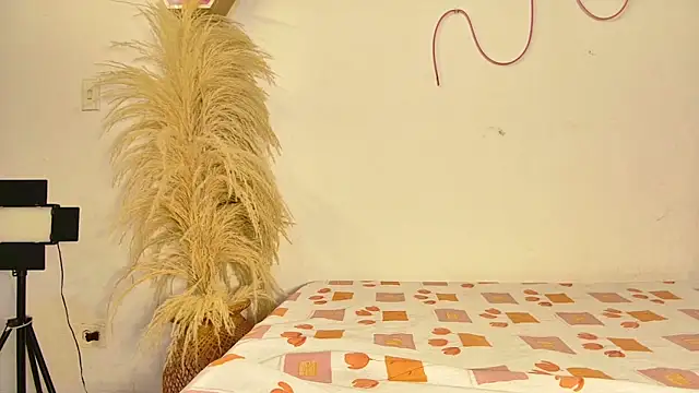 tatixxxvega online show from November 13, 2025, 1:15 pm