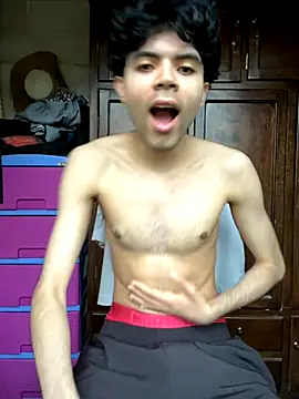 Axel-Mejia online show from November 29, 2025, 3:12 pm