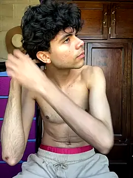 Axel-Mejia online show from December 20, 2025, 3:26 pm