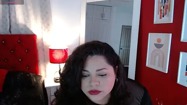 merly chica online show from December 3, 2025, 12:59 pm