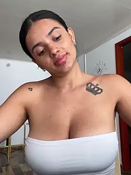 AnaaFaith  online show from October 26, 2025, 5:02 pm