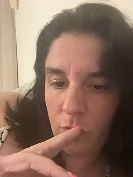 hottyFcup online show from April 7, 2026, 7:04 pm