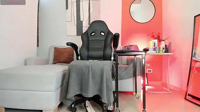 freya 26 online show from February 7, 2026, 1:08 pm