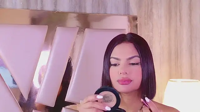 IrinaVelvet online show from September 16, 2025, 4:52 pm