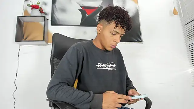 Manuel Mateus1 online show from September 14, 2025, 9:15 pm