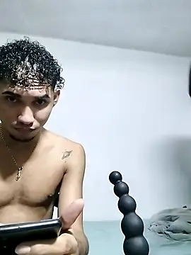 Manuel Mateus1 online show from October 21, 2025, 3:06 am