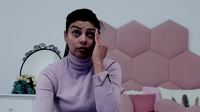 Snapshot of LadyLiia chatting on February 14, 2025, 4:58 am LadyLiia online show from February 14, 2025, 4:58 am