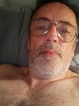 Txacas online show from April 22, 2026, 1:34 am