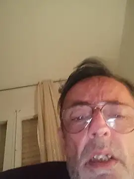 Txacas online show from April 11, 2026, 9:29 pm