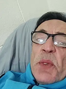 Txacas online show from February 14, 2026, 1:17 am