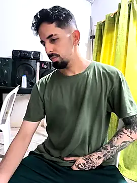 giannis090 online show from October 1, 2025, 9:51 pm