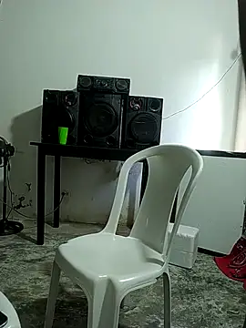 giannis090 online show from September 9, 2025, 9:24 pm