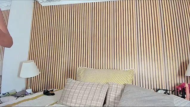 keeyla stone online show from October 27, 2025, 7:20 am