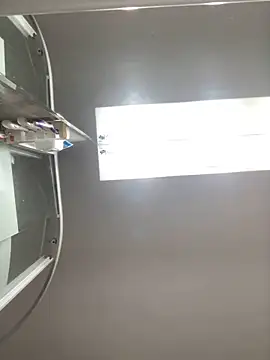 yesirrrr111 online show from April 21, 2026, 11:33 pm