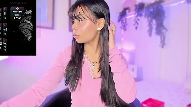 Snapshot of theLayla_DH chatting on September 11, 2025, 7:36 pm theLayla DH online show from September 11, 2025, 7:36 pm