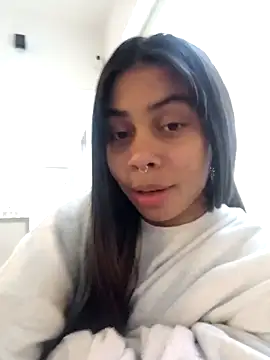 Snapshot of theLayla_DH chatting on October 3, 2025, 1:01 pm theLayla DH online show from October 3, 2025, 1:01 pm