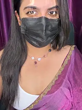 Snapshot of best_couple19 chatting on November 3, 2025, 11:47 am best couple19 online show from November 3, 2025, 11:47 am