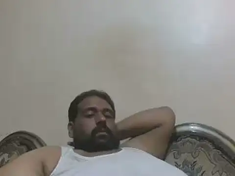 elpoop7305 online show from November 10, 2025, 11:04 am