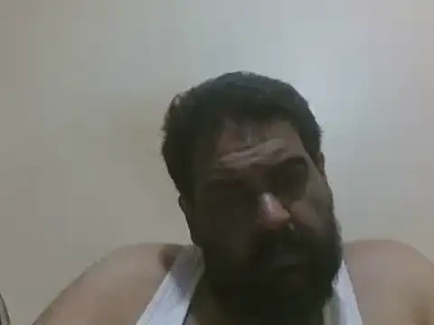 Snapshot of elpoop7305 chatting on February 13, 2026, 10:43 pm elpoop7305 online show from February 13, 2026, 10:43 pm