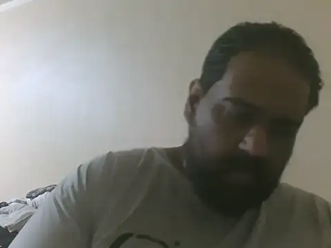 elpoop7305 online show from November 16, 2025, 10:02 pm