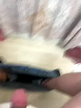 KingRonni online show from October 12, 2025, 8:43 pm