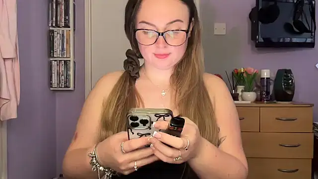 Snapshot of SexySashaxox chatting on March 1, 2026, 9:20 am SexySashaxox online show from March 1, 2026, 9:20 am