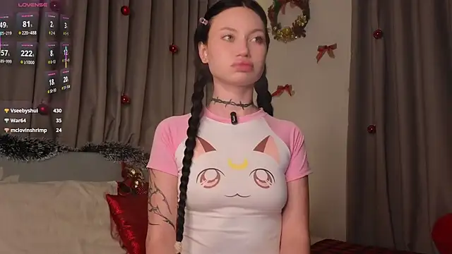 Snapshot of Alice_1n_Wonderland_ chatting on December 20, 2025, 3:04 pm Alice 1n Wonderland online show from December 20, 2025, 3:04 pm