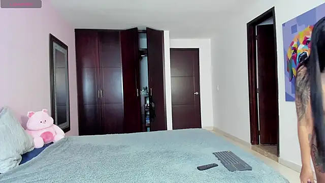 marianaandvalen online show from March 26, 2026, 11:08 am