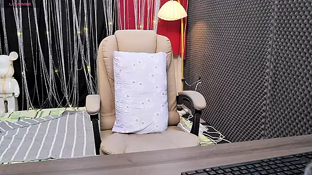 Meoz babii68 online show from October 9, 2025, 1:11 pm