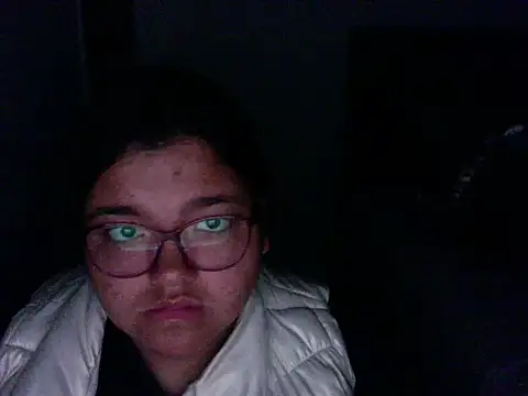 panquevis 22 online show from September 18, 2025, 11:52 pm