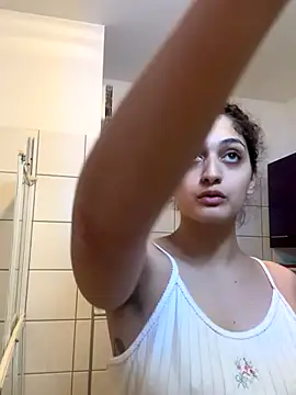 Snapshot of DreamThickCouple chatting on October 8, 2025, 8:53 pm DreamThickCouple online show from October 8, 2025, 8:53 pm
