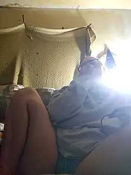 countrymomma online show from October 19, 2025, 6:27 am