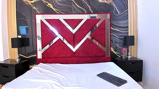 VioletRose as online show from July 10, 2026, 7:36 pm