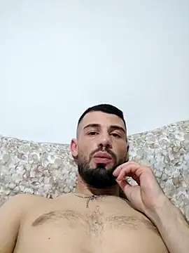 Snapshot of Gold7leonnnn chatting on February 24, 2026, 8:42 pm Gold7leonnnn online show from February 24, 2026, 8:42 pm