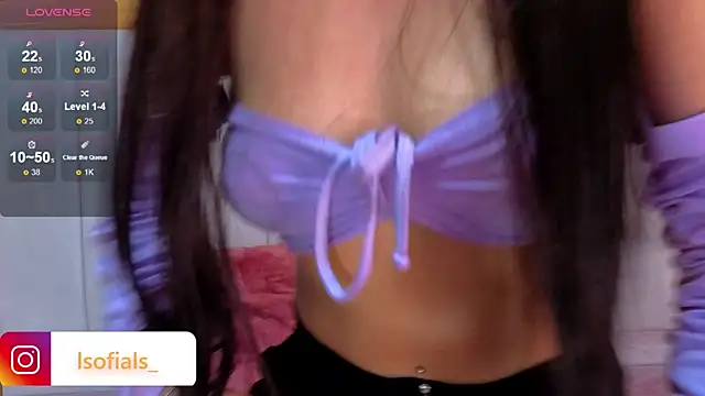 Snapshot of Abril_Velvet_a_ chatting on February 7, 2026, 1:24 am Abril Velvet a online show from February 7, 2026, 1:24 am