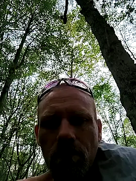 Eat it from the back online show from September 27, 2025, 10:27 pm