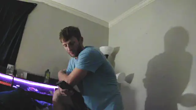 Snapshot of IsAparty chatting on January 17, 2026, 9:24 am IsAparty online show from January 17, 2026, 9:24 am