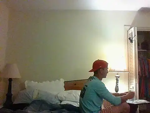 Snapshot of IsAparty chatting on October 26, 2025, 2:34 am IsAparty online show from October 26, 2025, 2:34 am