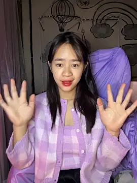 TiNa 04 online show from November 29, 2025, 12:33 am