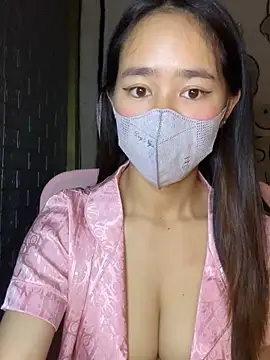 TiNa 04 online show from September 22, 2025, 11:22 pm