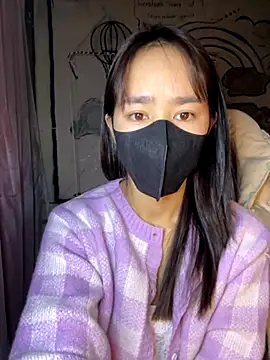 TiNa 04 online show from November 23, 2025, 11:26 pm