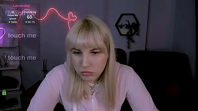 Snapshot of marta_smith chatting on February 3, 2026, 7:13 am marta smith online show from February 3, 2026, 7:13 am