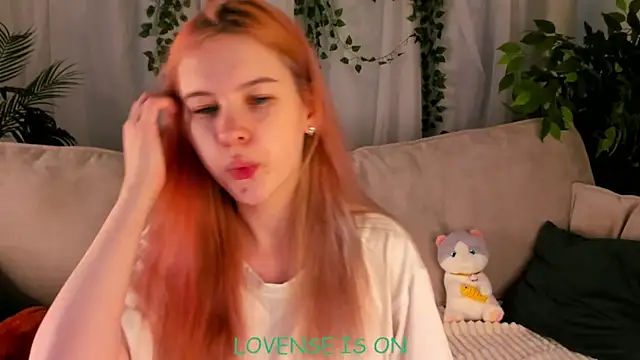 ElizSpieth online show from October 9, 2025, 1:17 am