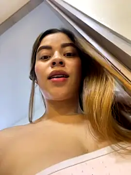 CharlotteBrownn  online show from November 2, 2025, 3:22 am