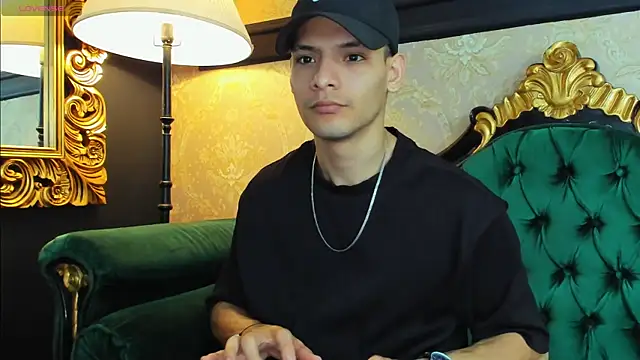 AlessandroKiing online show from June 29, 2026, 9:25 pm