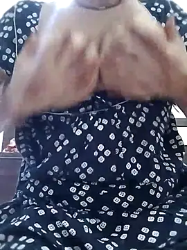 rani8008 online show from March 15, 2026, 2:07 am