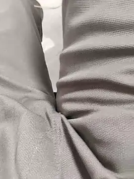 themasklover online show from April 19, 2026, 5:52 am